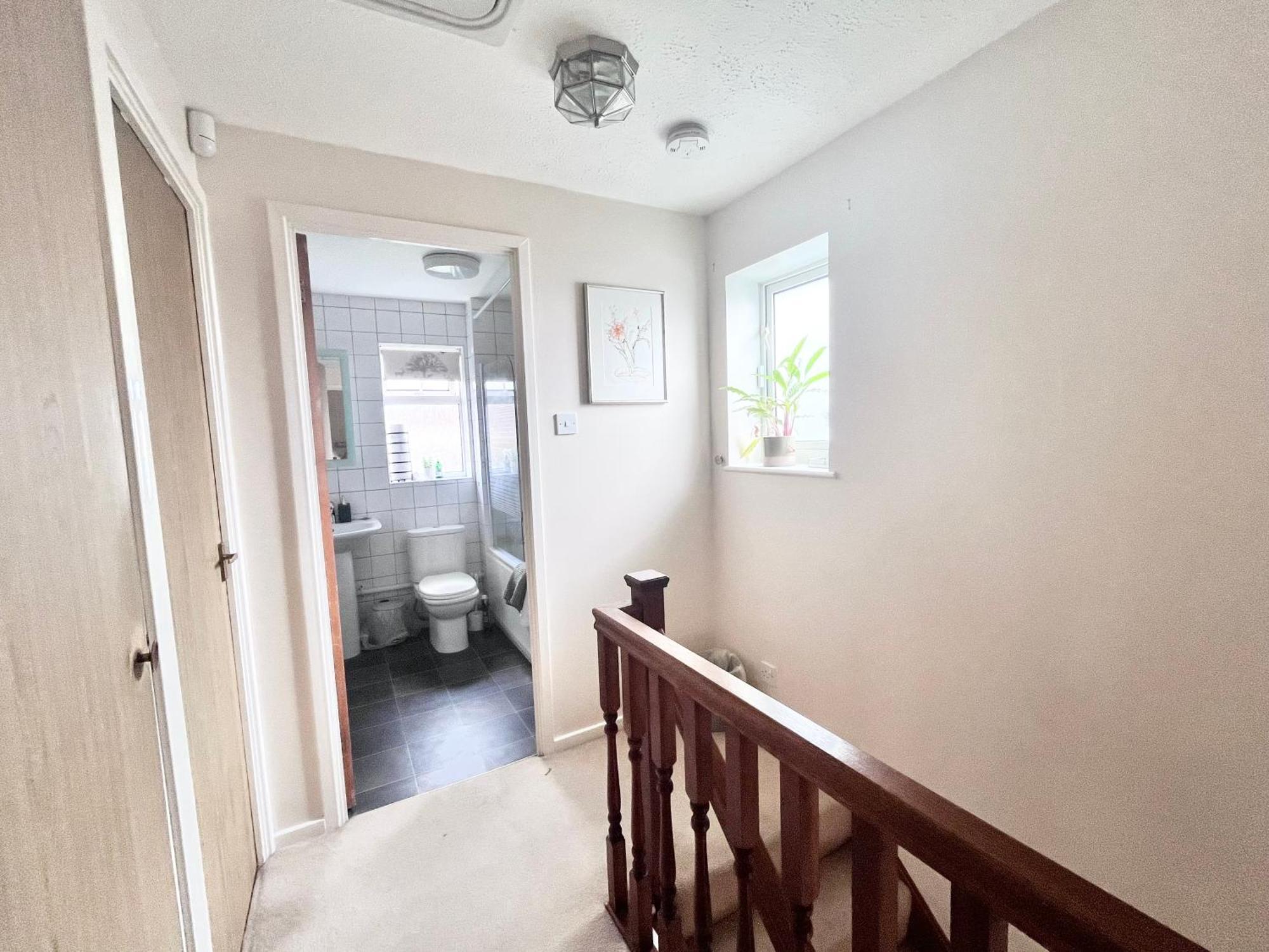 Lush House Close To Ashford Town Centre With Driveway Εξωτερικό φωτογραφία